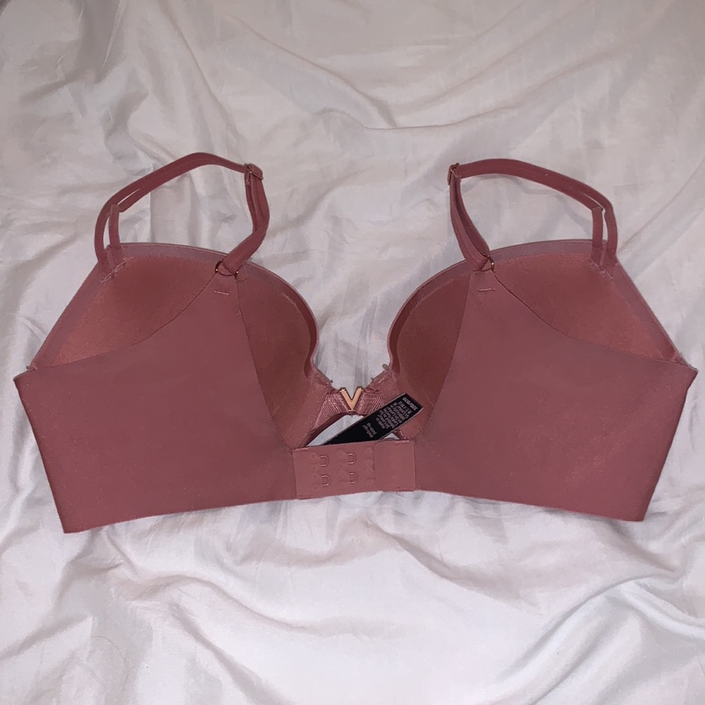 Victoria’s Secret bra - Picture 2 of 2